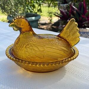 Vintage Amber Indiana Glass Hen on Nest Covered Candy Dish Bowl 7"